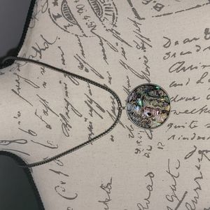 GORGEOUS BRIGHTON NECKLACE CHAIN AND OUTSTANDING PENDANT.